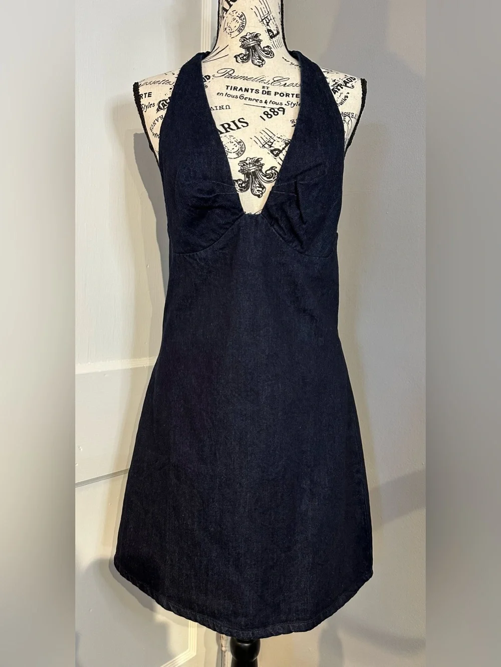 NWT FREE PEOPLE Trevi Denim Deep Plunge Halter Mini Dress Rinse Blue Size M - Picture 5 of 16